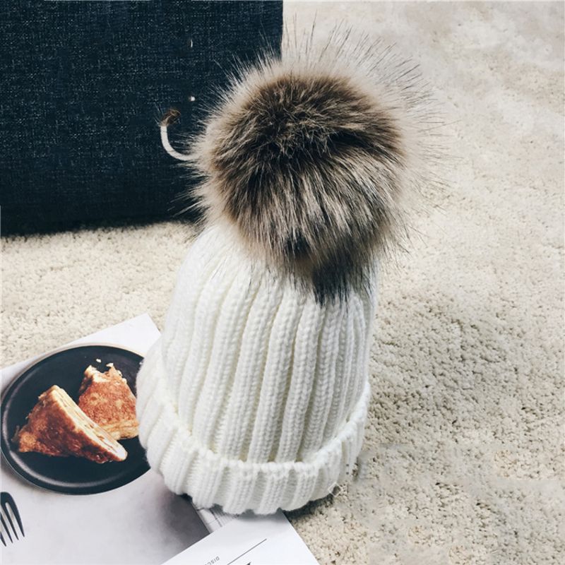 Fashion White Childrens Model Acrylic Knitted Wool Ball Childrens Beanie