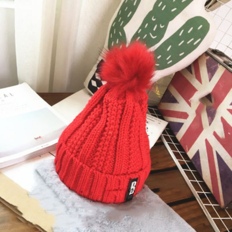Fashion Red Acrylic Knitted Label Wool Ball Beanie