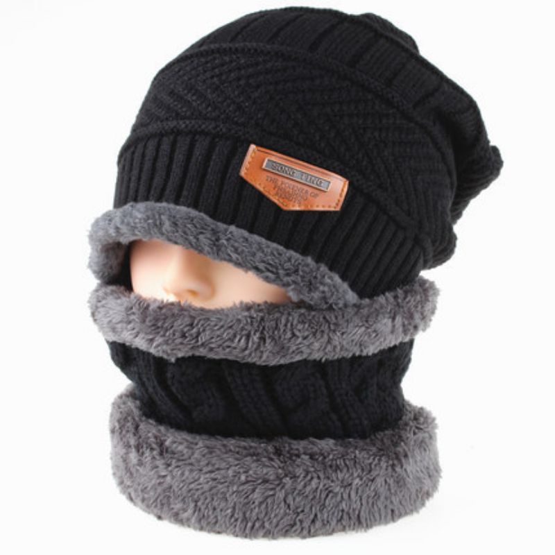 Fashion Black Acrylic Knitted Label Beanie And Scarf Set