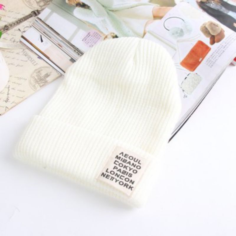 Fashion White Acrylic Knitted Label Beanie
