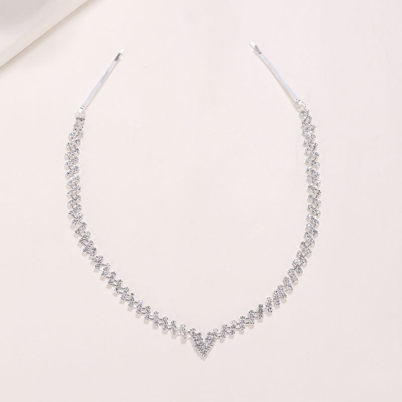 Fashion Silver Geometric Diamond Chain
