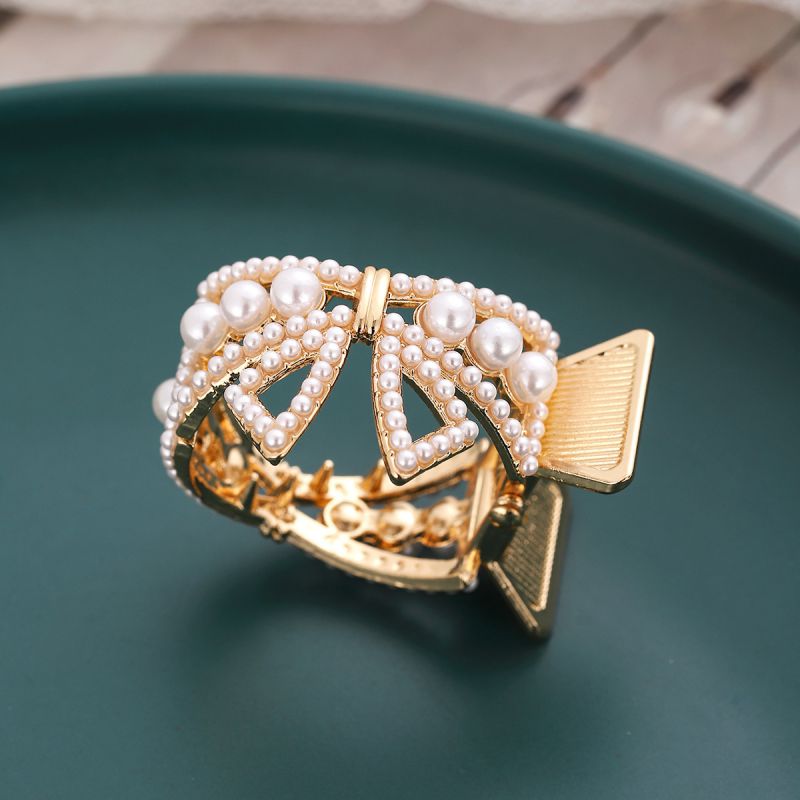 Fashion Gold Metal Pearl Bow Clip
