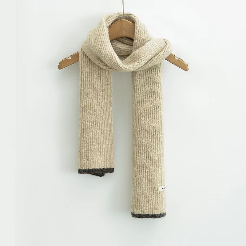 Fashion Off White Colorblock Knitted Patch Scarf With Two Ends