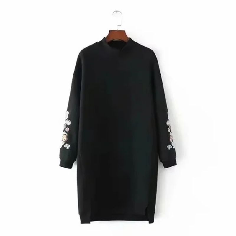 Fashion Black Half Turtleneck Embroidered Slit Long Sweatshirt
