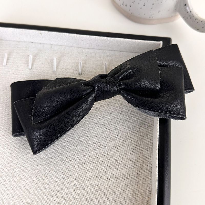 Fashion D Black Leather Bow Hairpin
