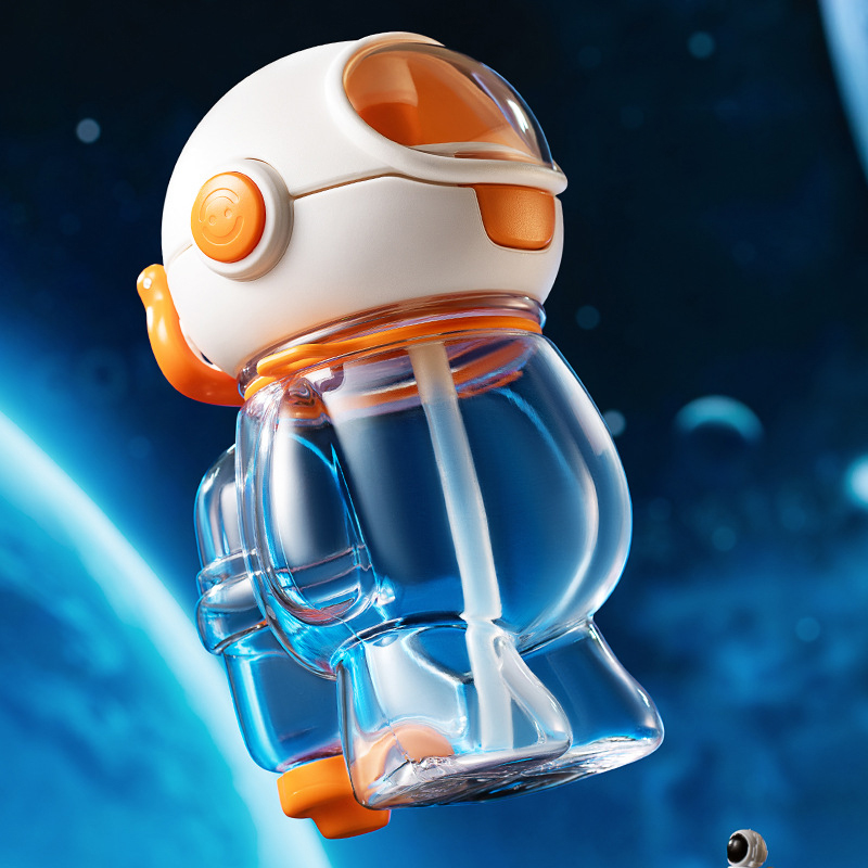 Fashion Aerospace White 800ml Plastic Astronaut Large Capacity Water Cup