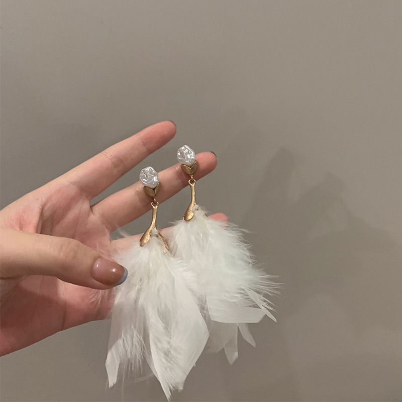 Fashion White Feather Pearl Earrings