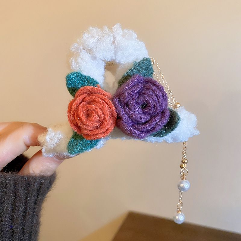 Fashion Gripper-purple Wool Knitted Flower Catcher