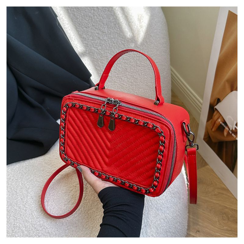 Fashion Red Pu Embroidery Square Crossbody Bag