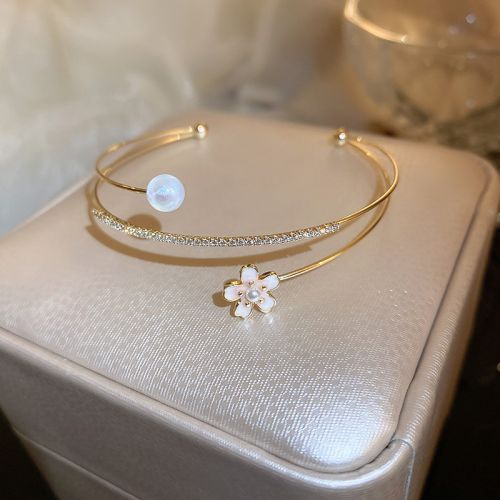 Fashion 26#bracelet-golden Flowers Real Gold Plating Alloy Geometric Bracelet