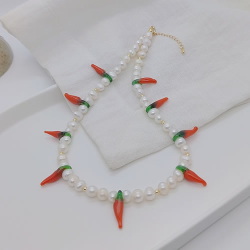 Fashion Gold Pearl Beaded Glass Chili Necklace