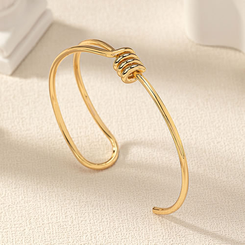 Fashion Gold Metal Knotted Line Bracelet