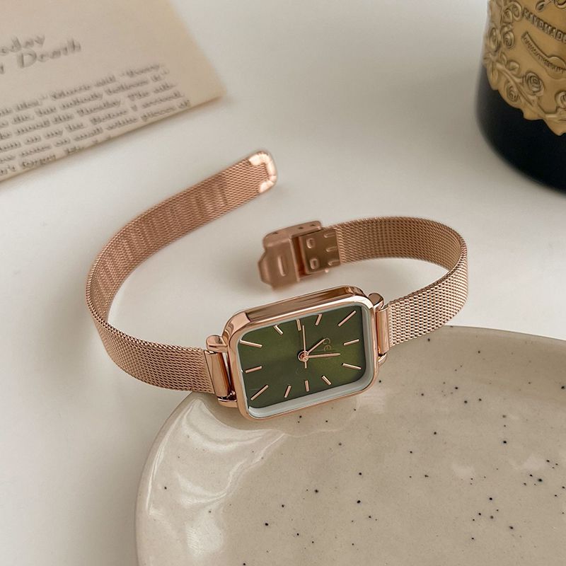 Fashion Rose Gold Green Noodle Stainless Steel Rectangular Dial Watch (with Battery)