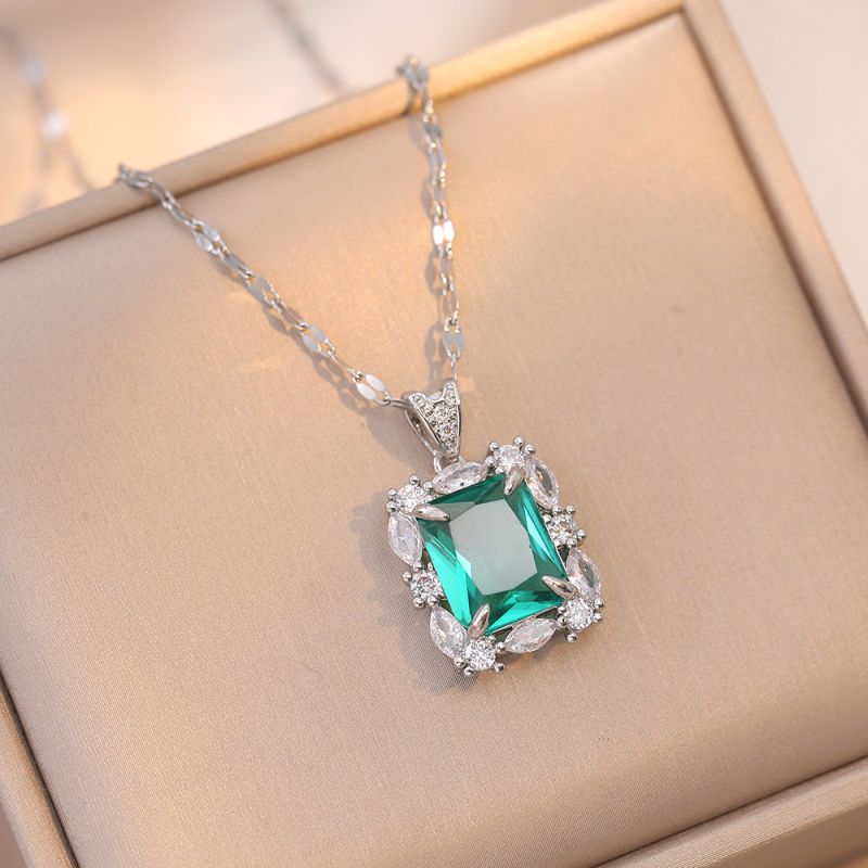 Fashion Emerald 2 Necklace {pendant Together} Square Necklace In Titanium And Diamonds