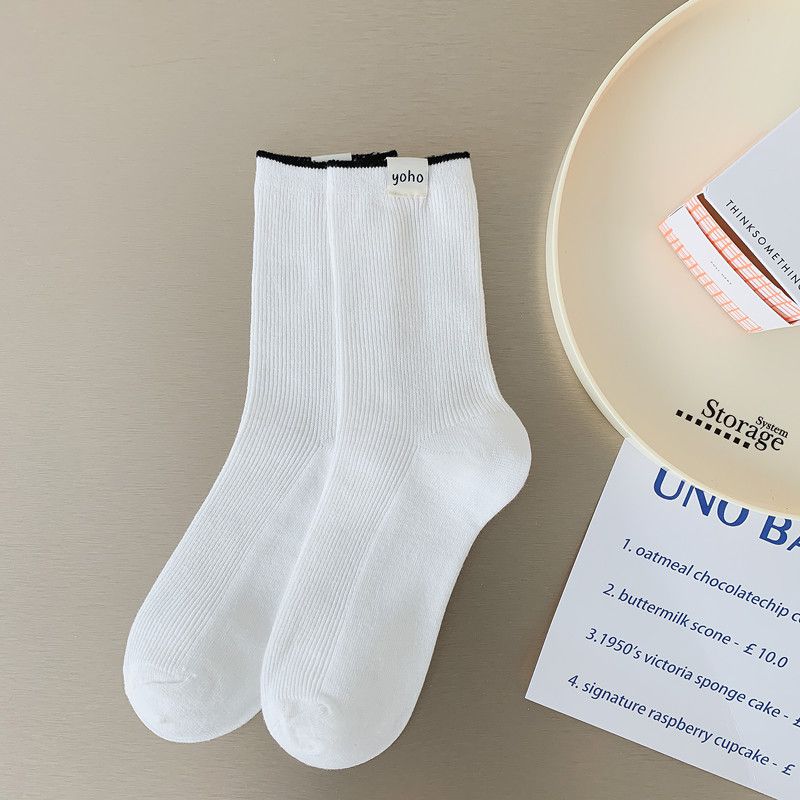Fashion White Contrasting Color Cloth Label Stacked Socks Mid-calf Socks