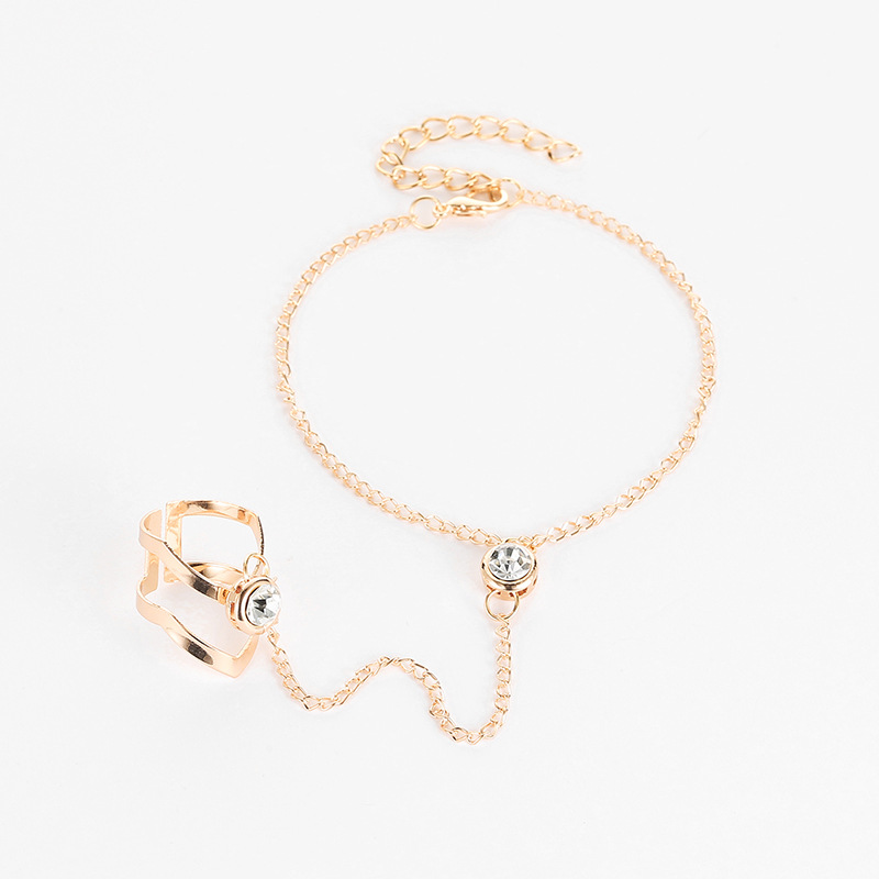 Fashion V Type Alloy Diamond Hollowed-out V-shaped Conjoined Ring Bracelet