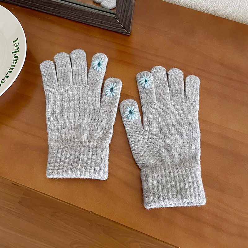 Fashion Grey Daisy Knitted Touchscreen Gloves