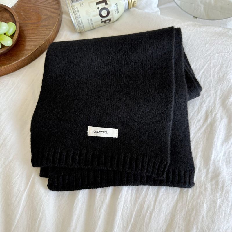 Fashion Black Polyester Label Knitted Scarf