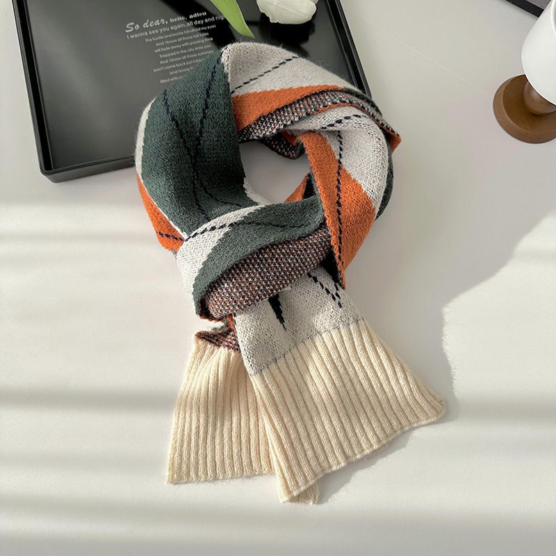 Fashion Lingge Apricot Contrast Argyle Knitted Scarf