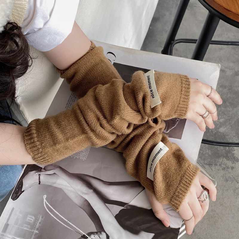Fashion Camel Polyester Knitted Patch Half Finger Gloves