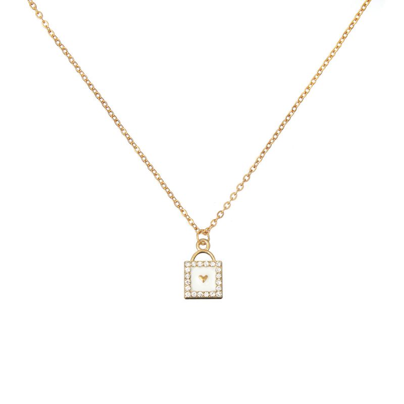 Fashion White Love Diamond Pendant Necklace Alloy Diamond Love Necklace
