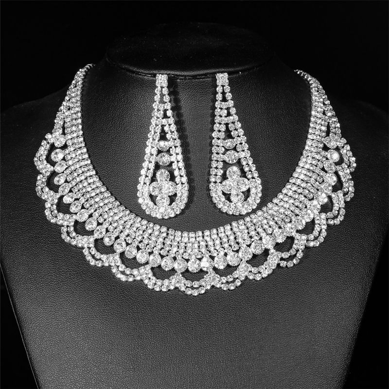 Fashion Style Geometric Diamond Hollow Necklace And Earrings Set  Rhinestones