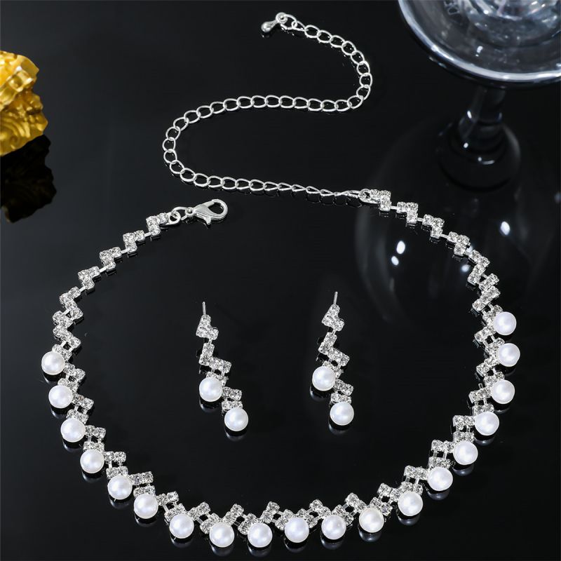 Fashion Silver Geometric Diamond Pearl Earrings Multi-layer Necklace Set  Rhinestones