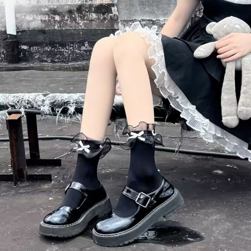 Fashion Black Mesh Bow Pleated Mid-calf Socks