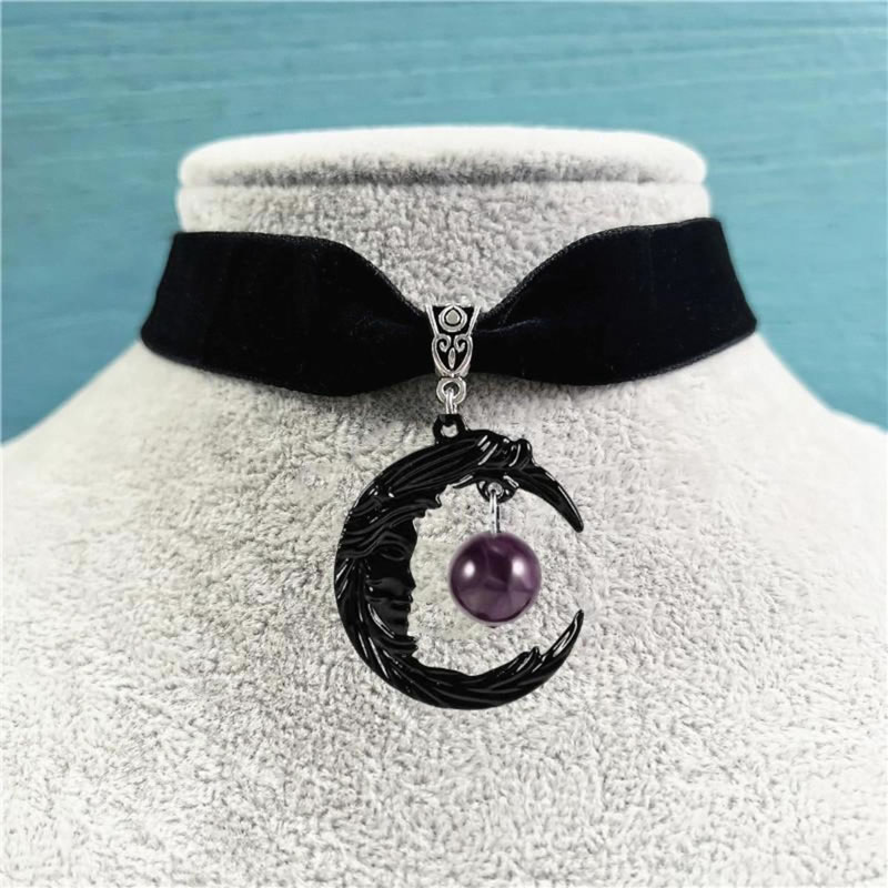 Fashion Black Alloy Moon Pearl Velvet Necklace