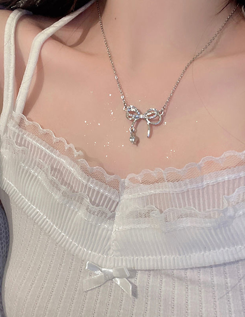 Fashion Silver Alloy Embroidered Bow Necklace