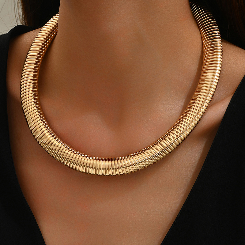 Fashion Gold Alloy Snake Bone Chain Necklace