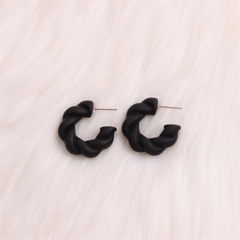 Fashion Black Twist Acrylic Twist C-shaped Earrings