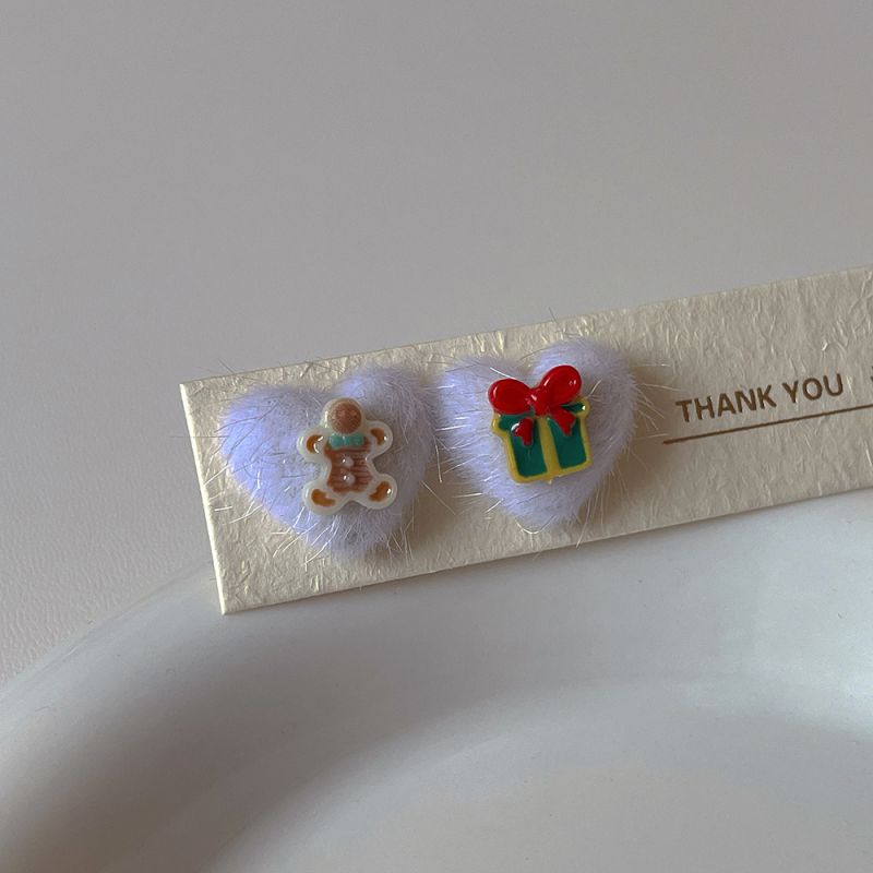 Fashion Gingerbread Man Gift Box Asymmetric Earrings Three-dimensional Christmas Plush Love Earrings