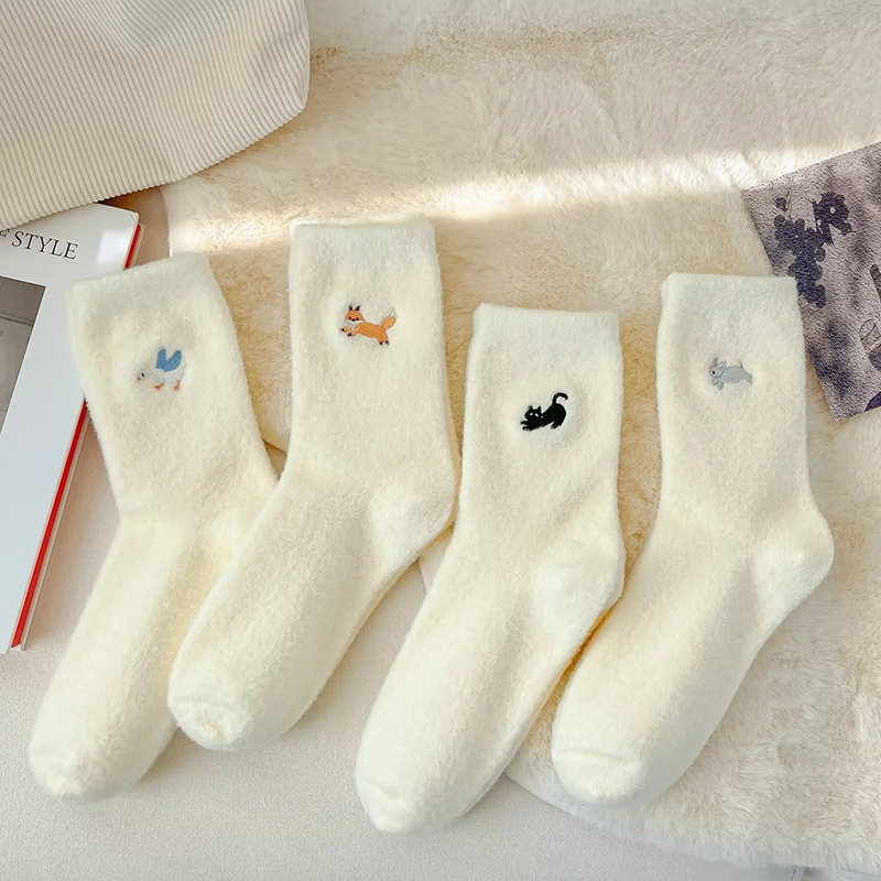 Fashion Off White Cotton Embroidered Printed Mid-calf Socks
