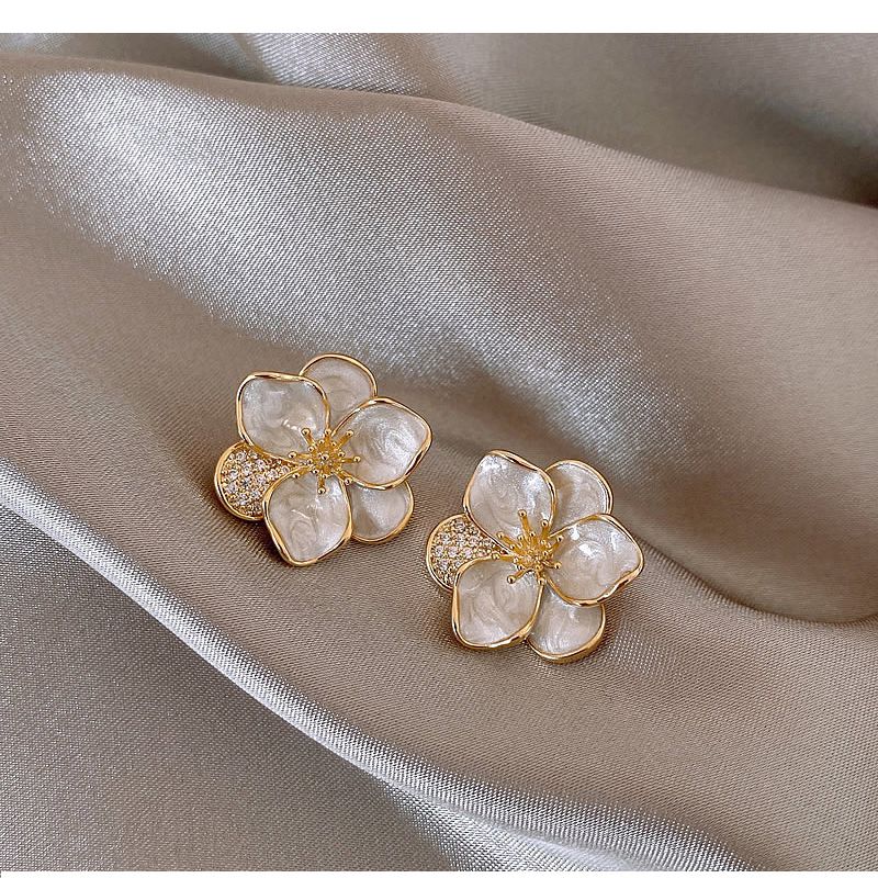 Fashion 35# Alloy Diamond Flower Stud Earrings