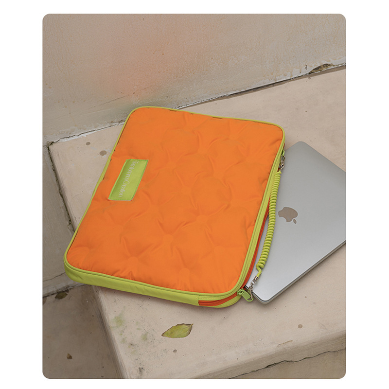 Fashion Citrus Hug 13.3/14 Inches Polyester Pleated Laptop Sleeve