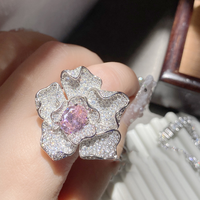 Fashion Light Luxury Pink Treasure Ring Metal Zirconium Flower Ring