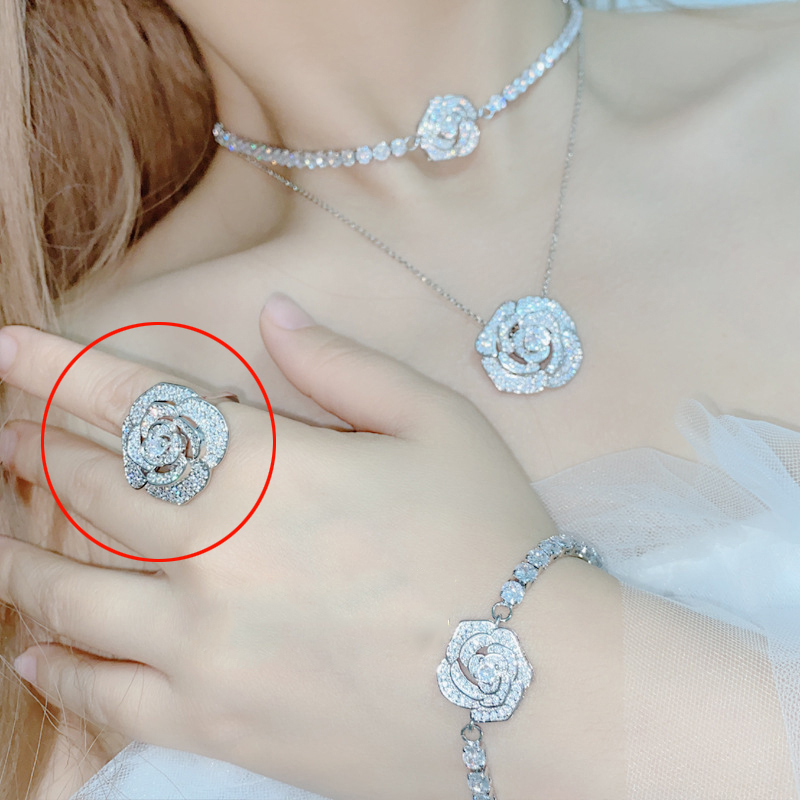 Fashion Ring Metal Zirconium Flower Ring