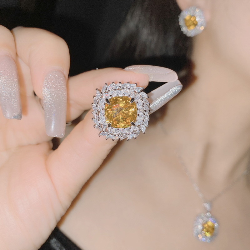Fashion Yellow Diamond Earrings Copper Diamond Square Stud Earrings
