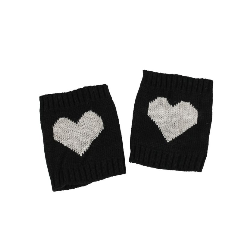 Fashion Black Wool Knitted Love Short Toes