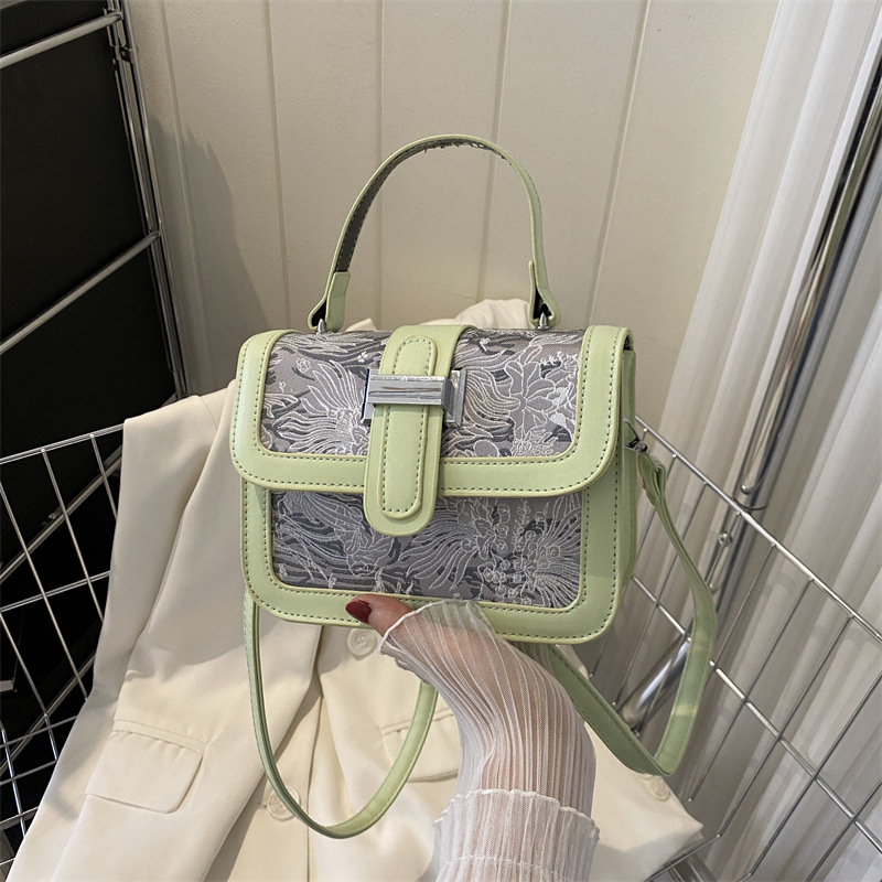 Fashion Green Pu Embroidered Flap Crossbody Bag