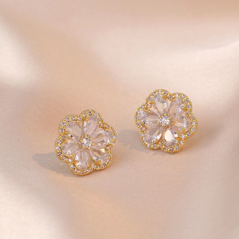 Fashion 8# Titanium Steel Diamond Flower Stud Earrings