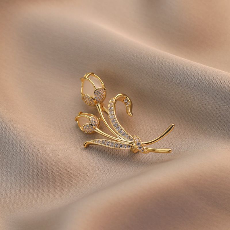 Fashion Gold Copper And Diamond Tulip Brooch