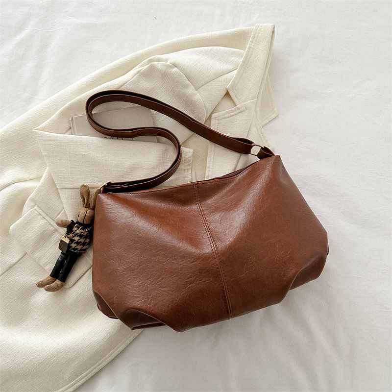 Fashion Brown Belt Pendant Pu Pleated Large Capacity Shoulder Bag