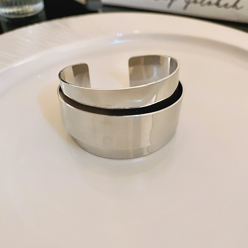 Fashion Bracelet - Silver Metal Double Layer Curved Bracelet