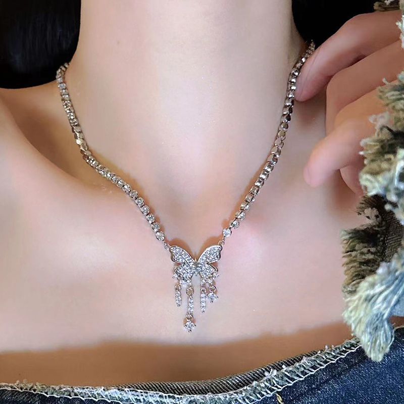 Fashion Silver Copper Diamond Butterfly Necklace