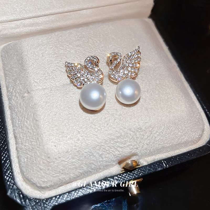 Fashion Gold Alloy Diamond Swan Pearl Earrings