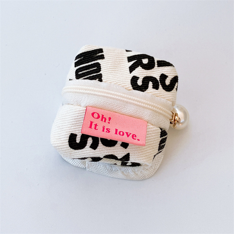 Fashion Alphabet White Zipper Three-dimensional Headphone Bag Canvas Print Zipper Storage Bag