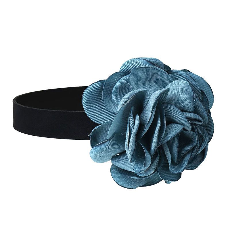Fashion Peacock Blue Fabric Simulated Flower Necklace