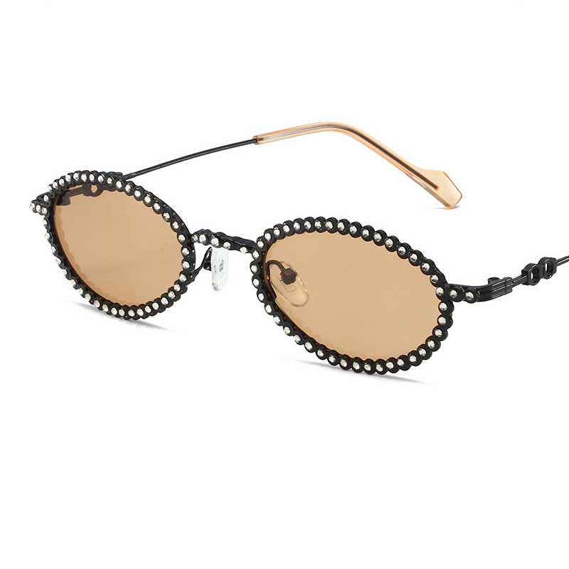 Fashion Black Frame Tea Slices Metal Diamond Oval Sunglasses